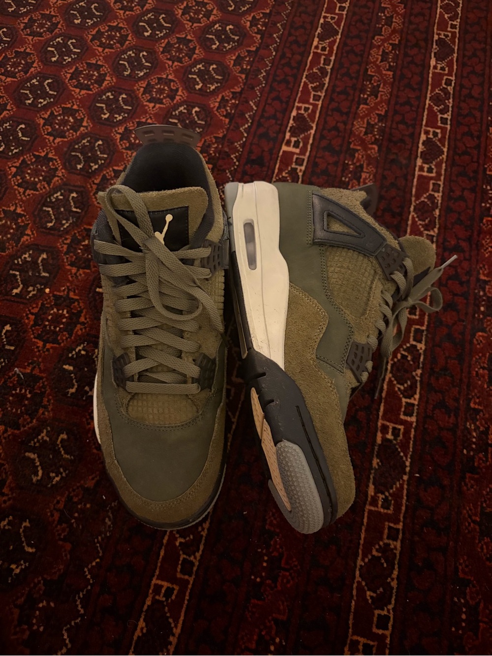 Jordan 4 Retro SE
Craft Medium Olive